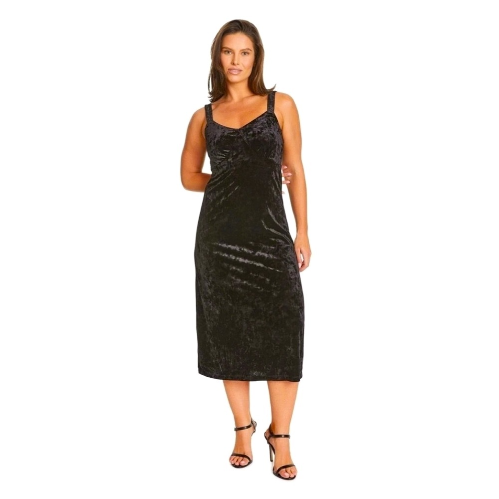 NWT Jessica Simpson Velvet Dress Black Beauty Size M Flattering slip Midi